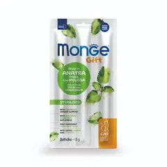 Monge Gift Soft Sticks Sterilised Cat – лакомство за кастрирани котки – стикчета с патешко, маточина и червени боровинки, без зърнени култури