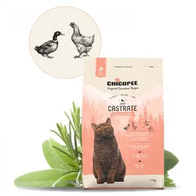 Chicopee Храна за котка  Classic Nature Line Castrate със свежо птиче месо за кастрирани, 15 кг