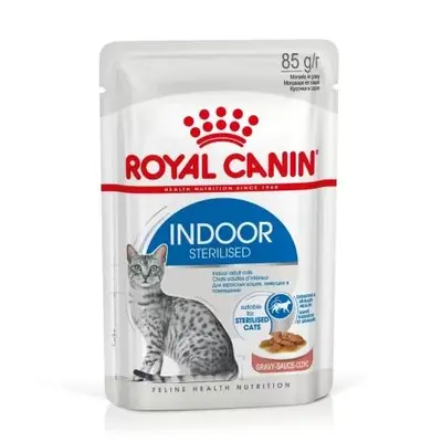 Royal Canin Indoor Sterilised Jelly - Пълноценна мокра храна за кастрирани котки, живеещи на закрито - парченца в желе в пауч 12х85 г
