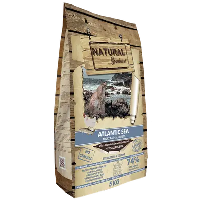 Natural Greatness Cat Atlantic Sea - Суха храна за  кастрирани котки със сьомга и пиле - 5 кг