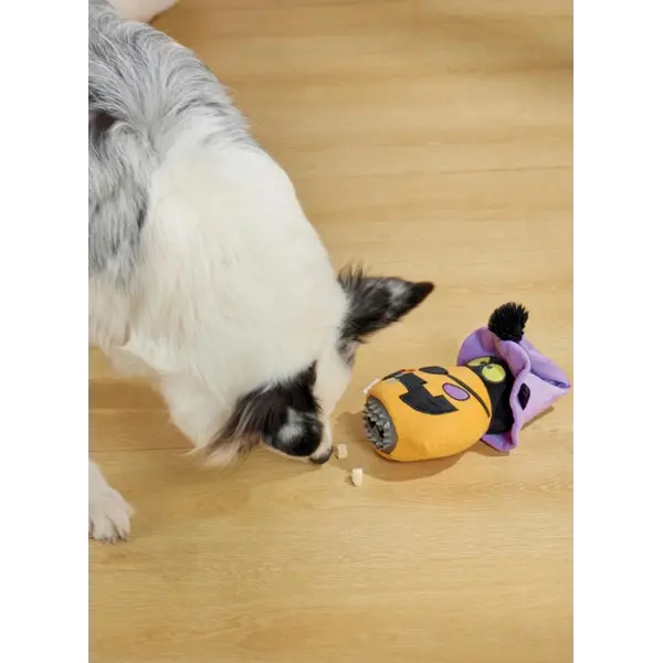 M-Pets Halloween Snack Attack Dog Toy - Pumpkin - Играчка за кучета, тиква, пускаща награди