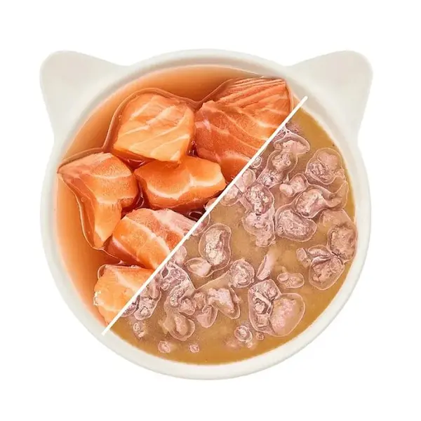 WOW Cat Salmon in sauce pouch -  Пълноценна мокра храна за котки - Сьомга филе в сос, пауч  8 х 85 г